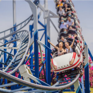 happy-friends-amusement park on summer